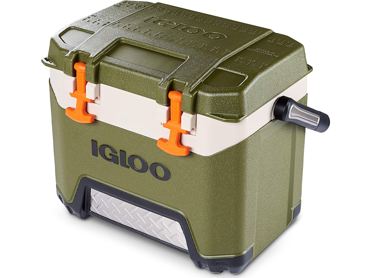 Igloo BMX 25 Quart Cooler with Cool Riser Technology