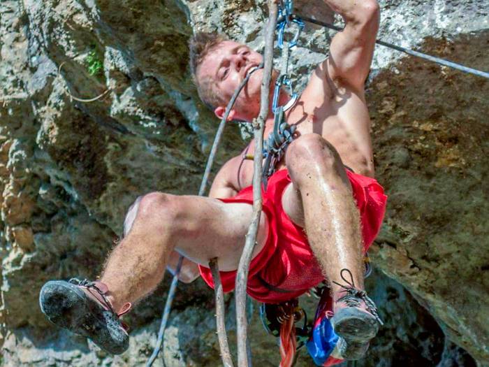 Climbing deals lead image