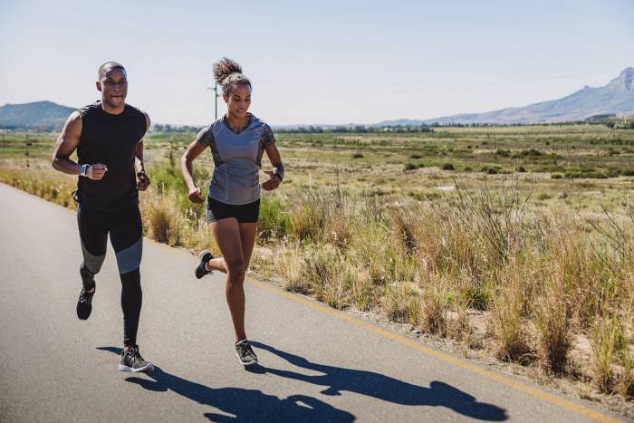 couple running in Ortholite inserts