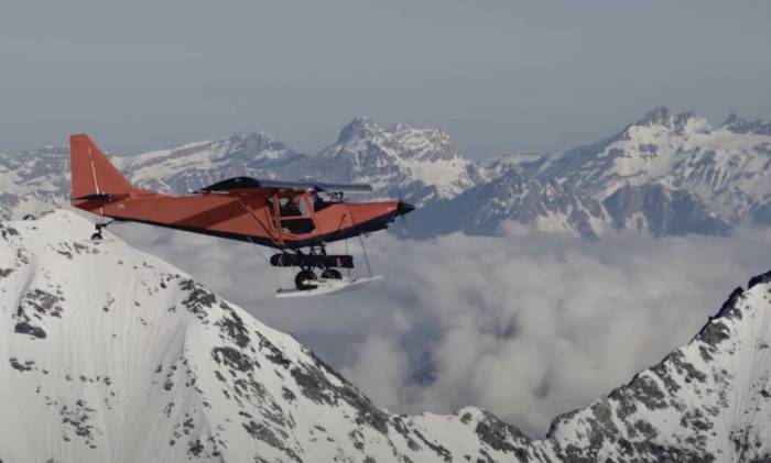 Altitude Junkies: Watch Ultralight Plane Skiing in ‘LINE & AIR’