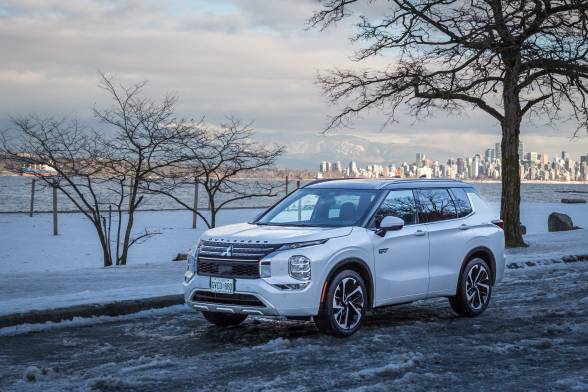 2023 Mitsubishi Outlander PHEV Review Great 3 Row Crossover That 