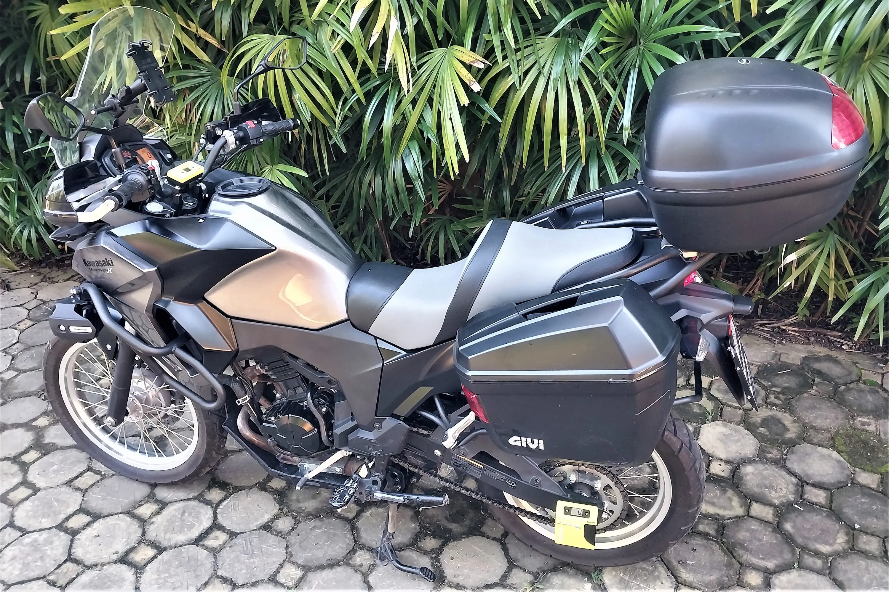 Motool Tuning Kit review bike on center stand