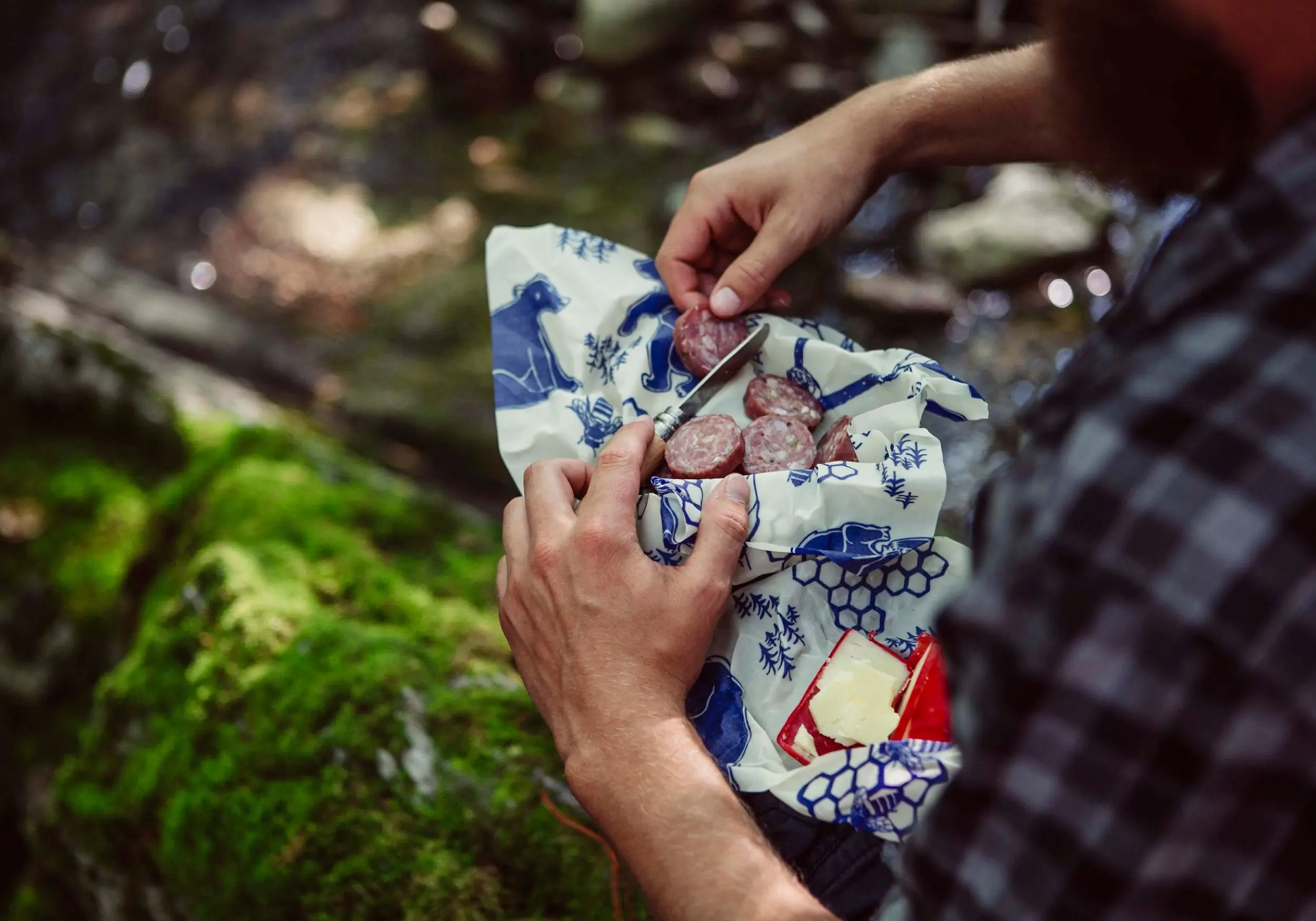 Today’s Bargains: Save on Camp Cots, Trekking Poles, and More