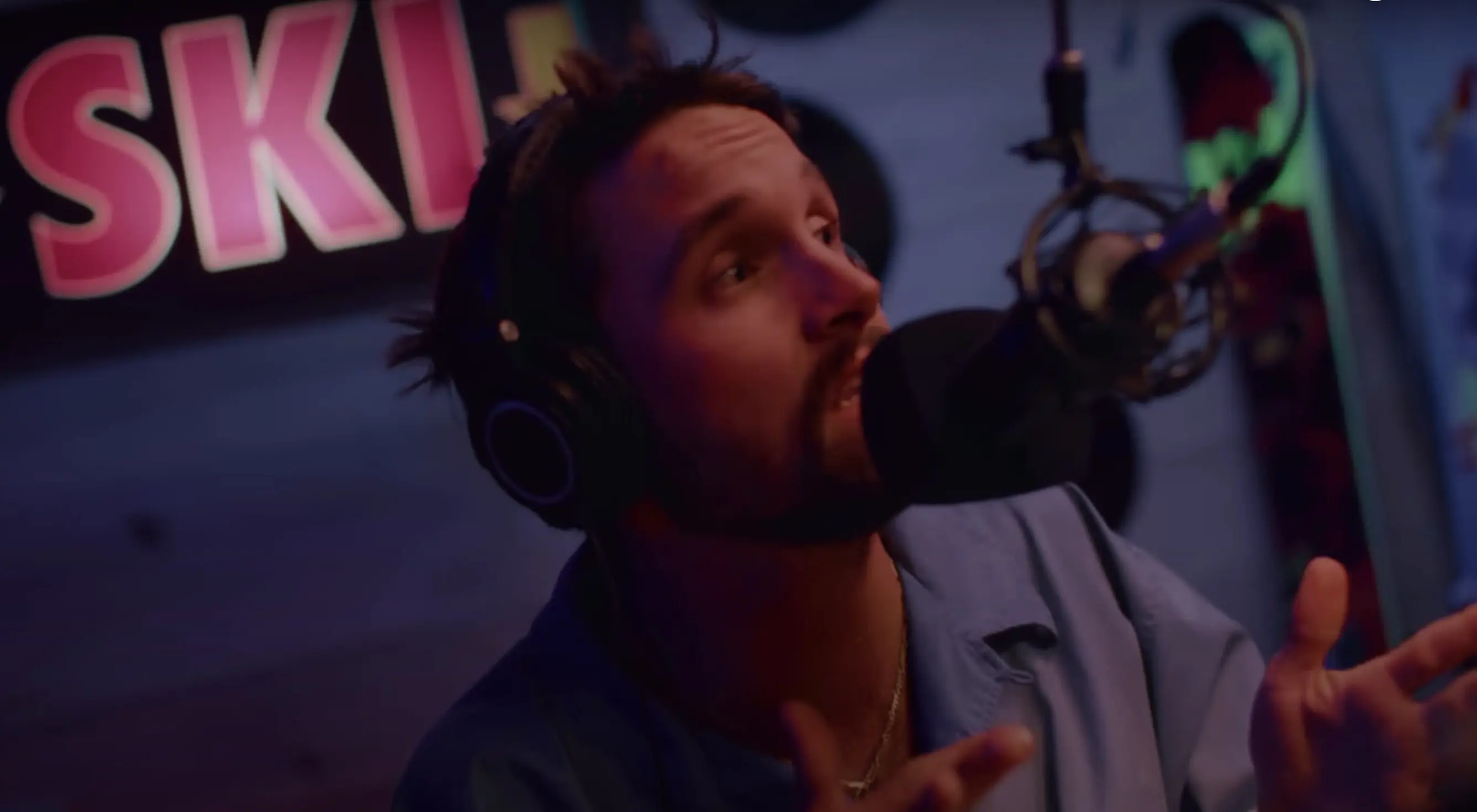 Tune In to ‘Plaisir FM,’ the Coolest Radio Show This Side of Ski Films