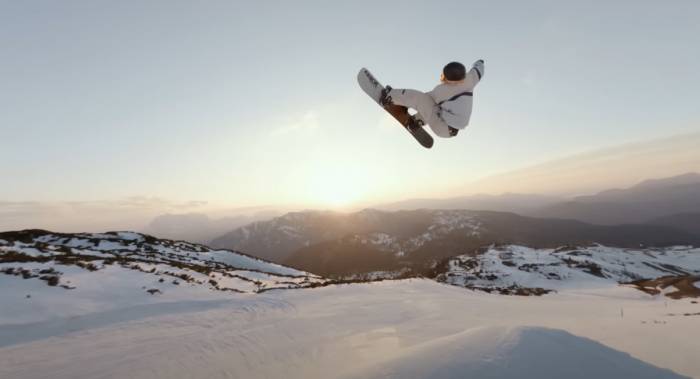 Snowboarding in the Zillertal Alps