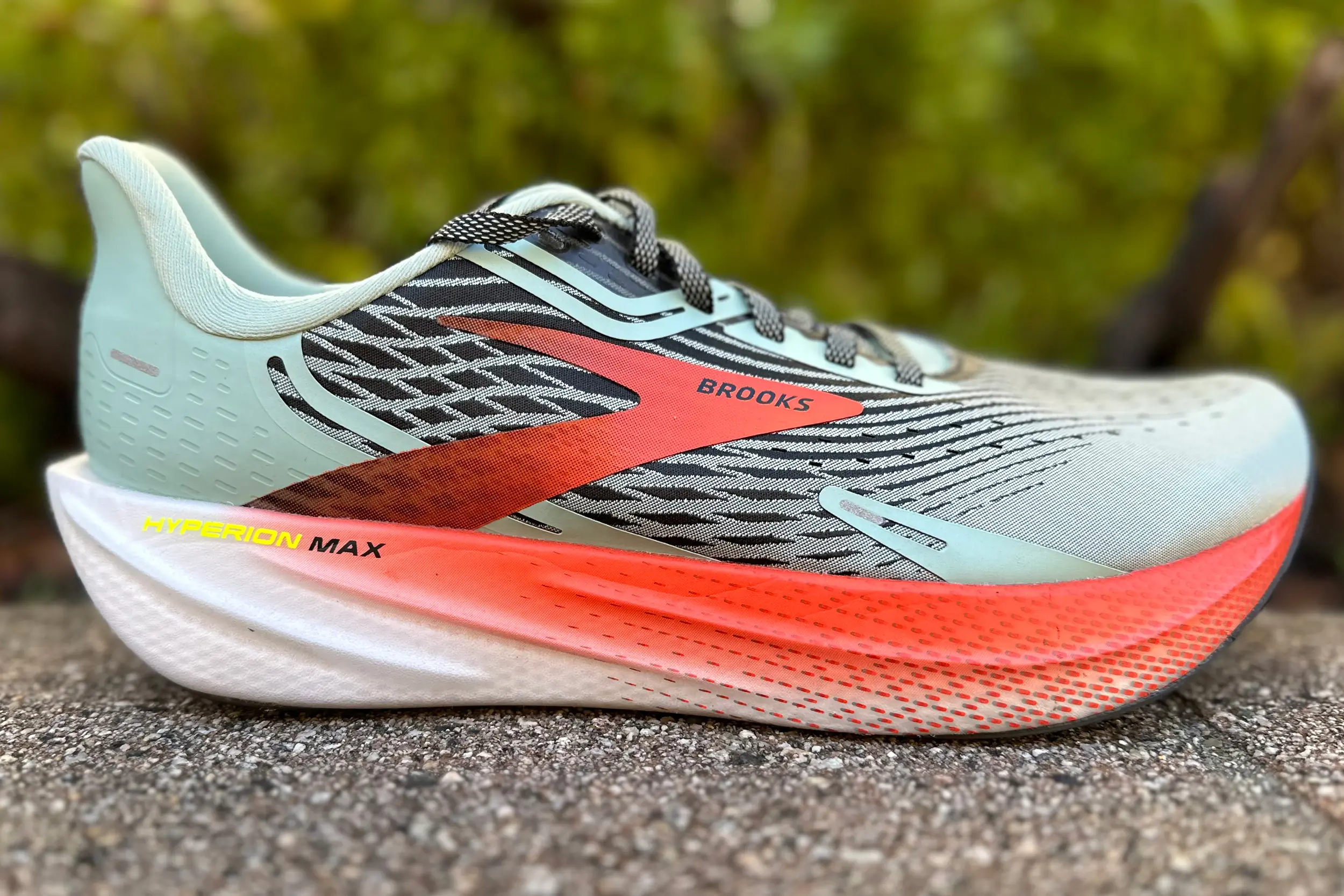 brooks hyperion max road running shoe side