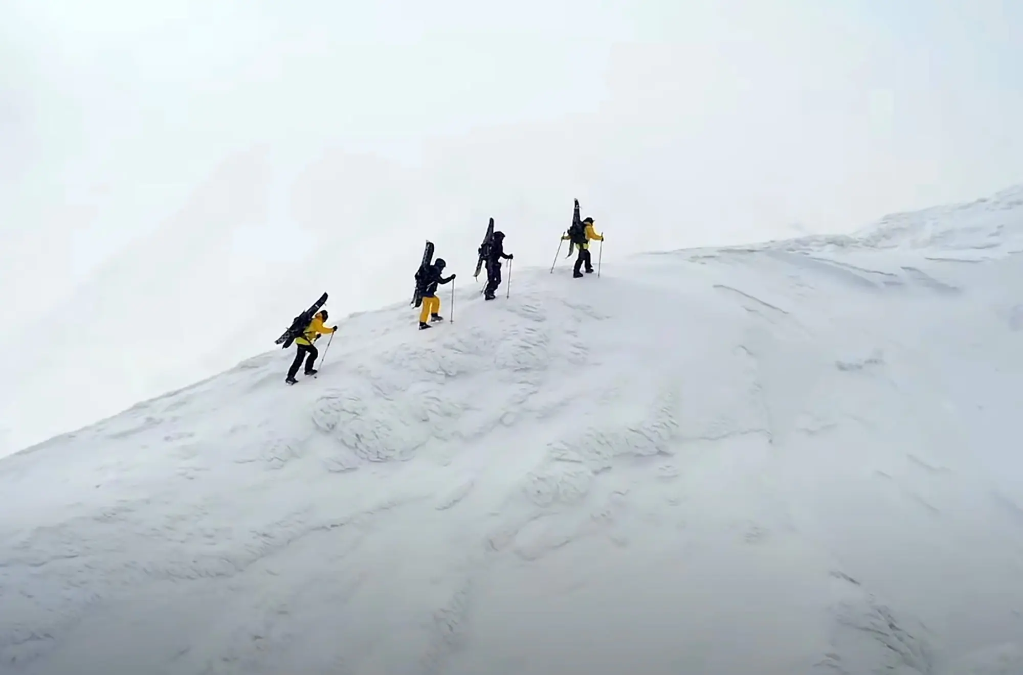 Burton Becomes First Snowboard Brand to Launch Online Rental Program