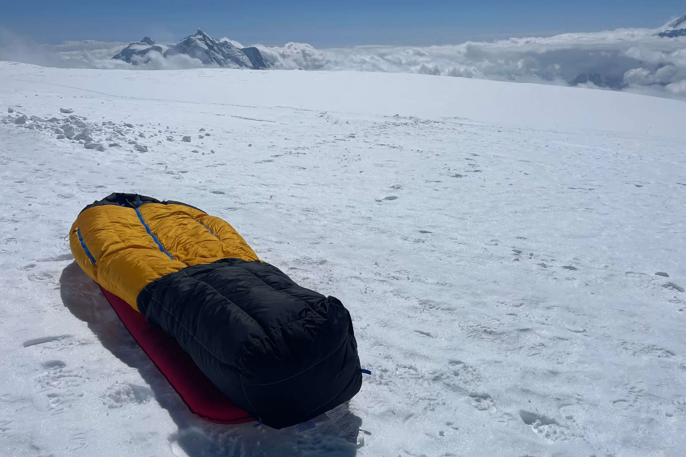 Col -20° Sleeping Bag Marmot Col -20° Sleeping Bag on an Alaskan glacier