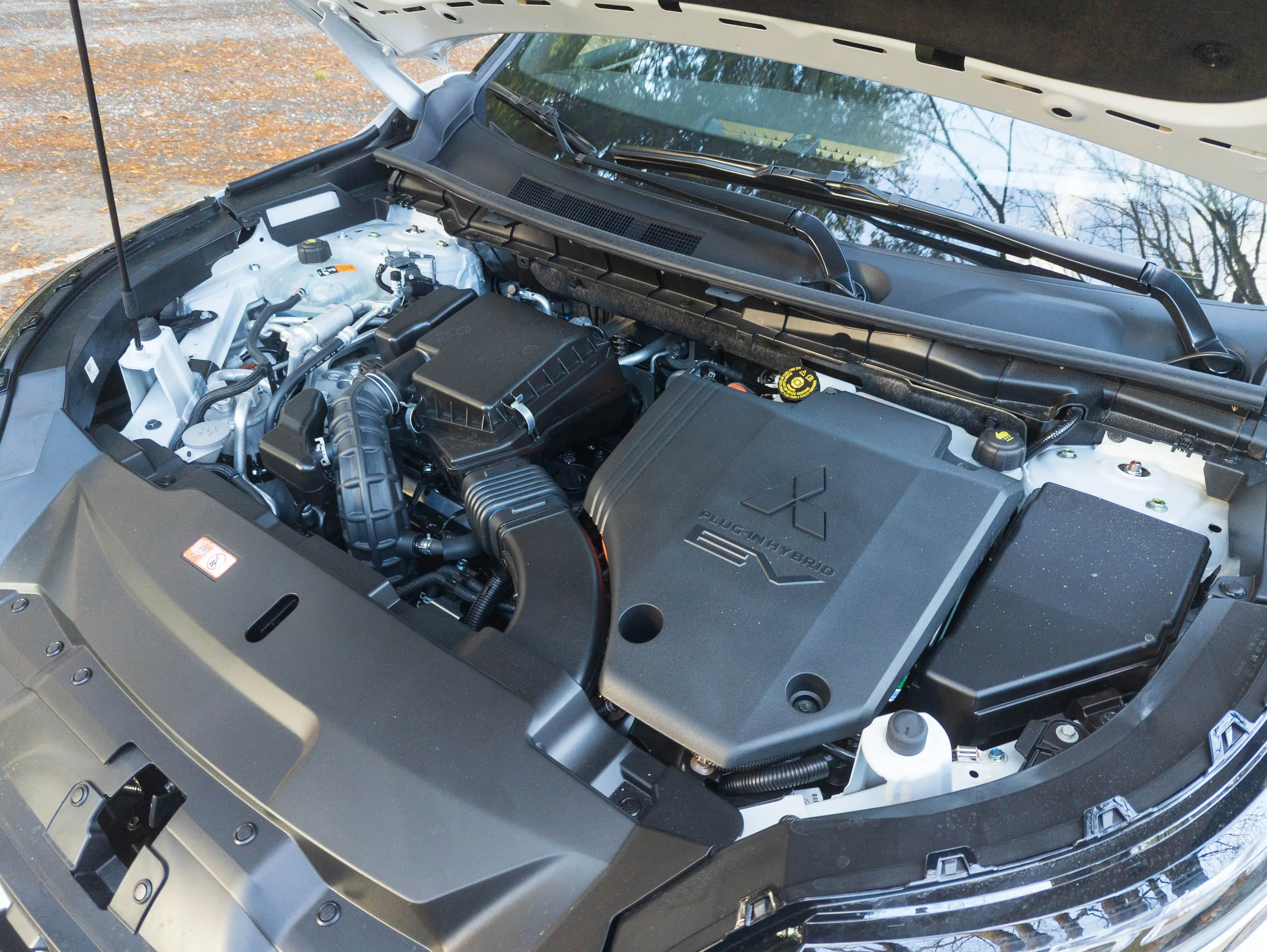 2023 Mitsubishi Outlander PHEV Review 2023 Mitsubishi Outlander PHEV Review under the hood