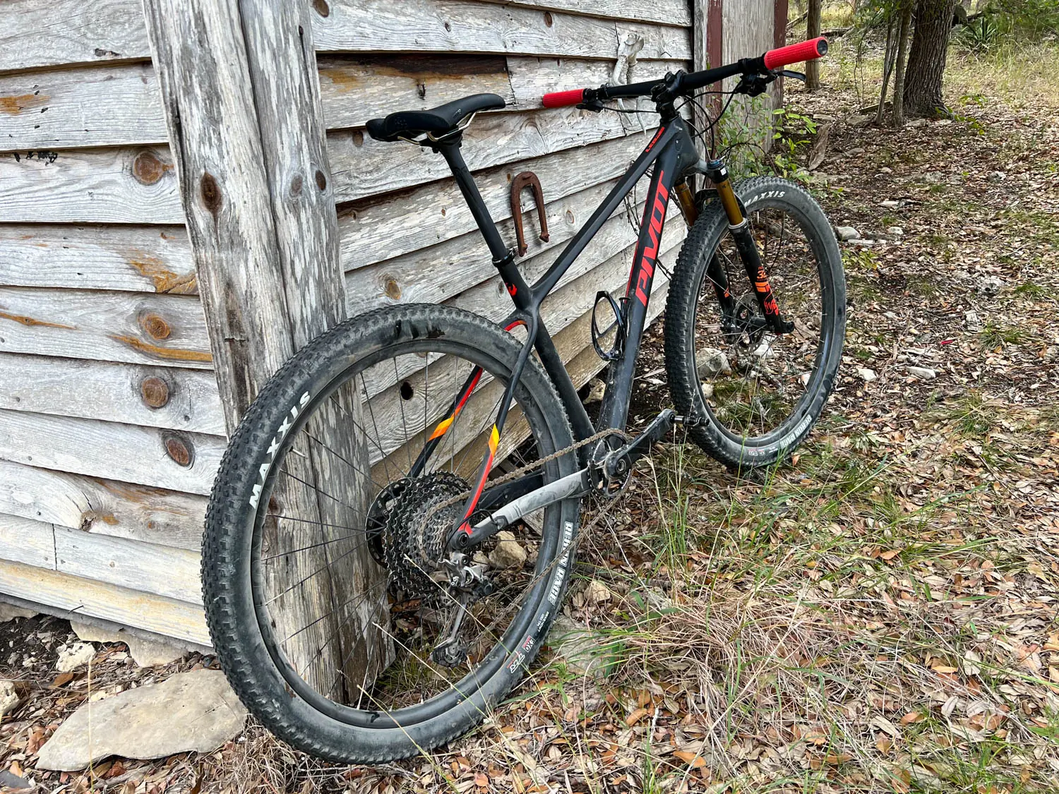 Pivot LES マウンテンバイクフレーム カーボン Pivot LES SL | Pivot Cycles