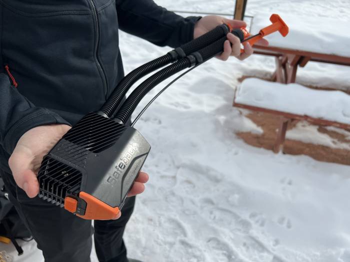 The new Safeback Avi breathing rescue system