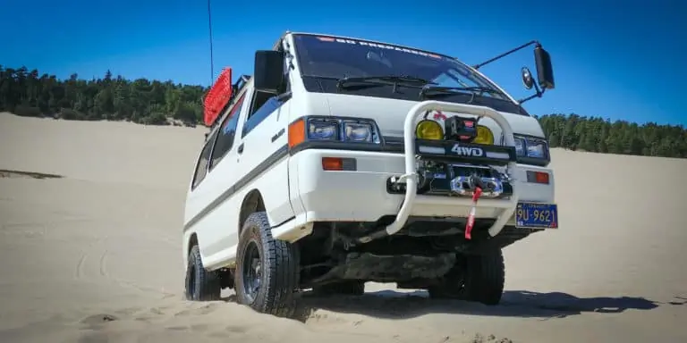 Mitsubishi Delica Van Mitsubishi Delica Van