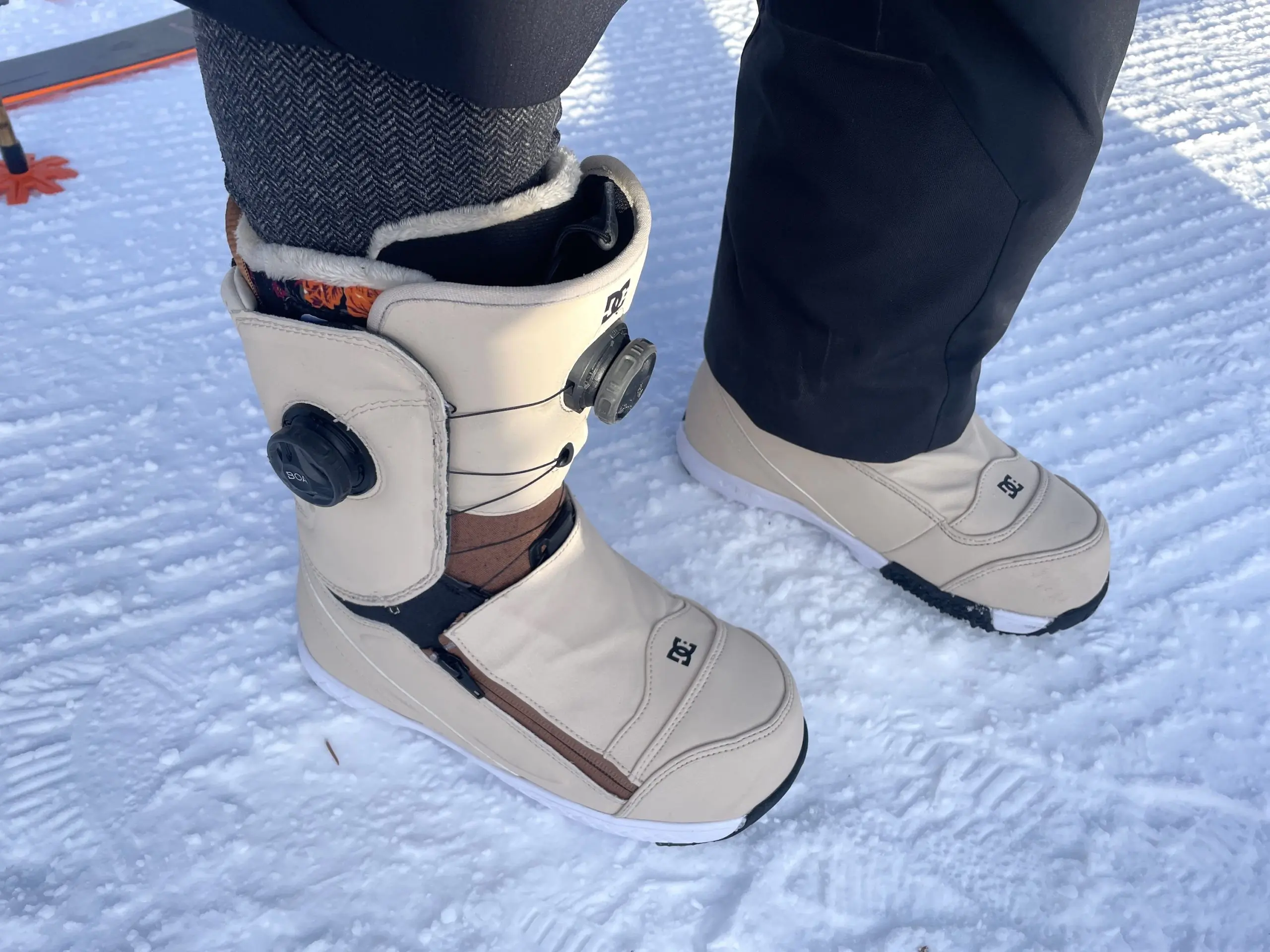 DC Mora BOA Women's Snowboard Boot Review: Supportive