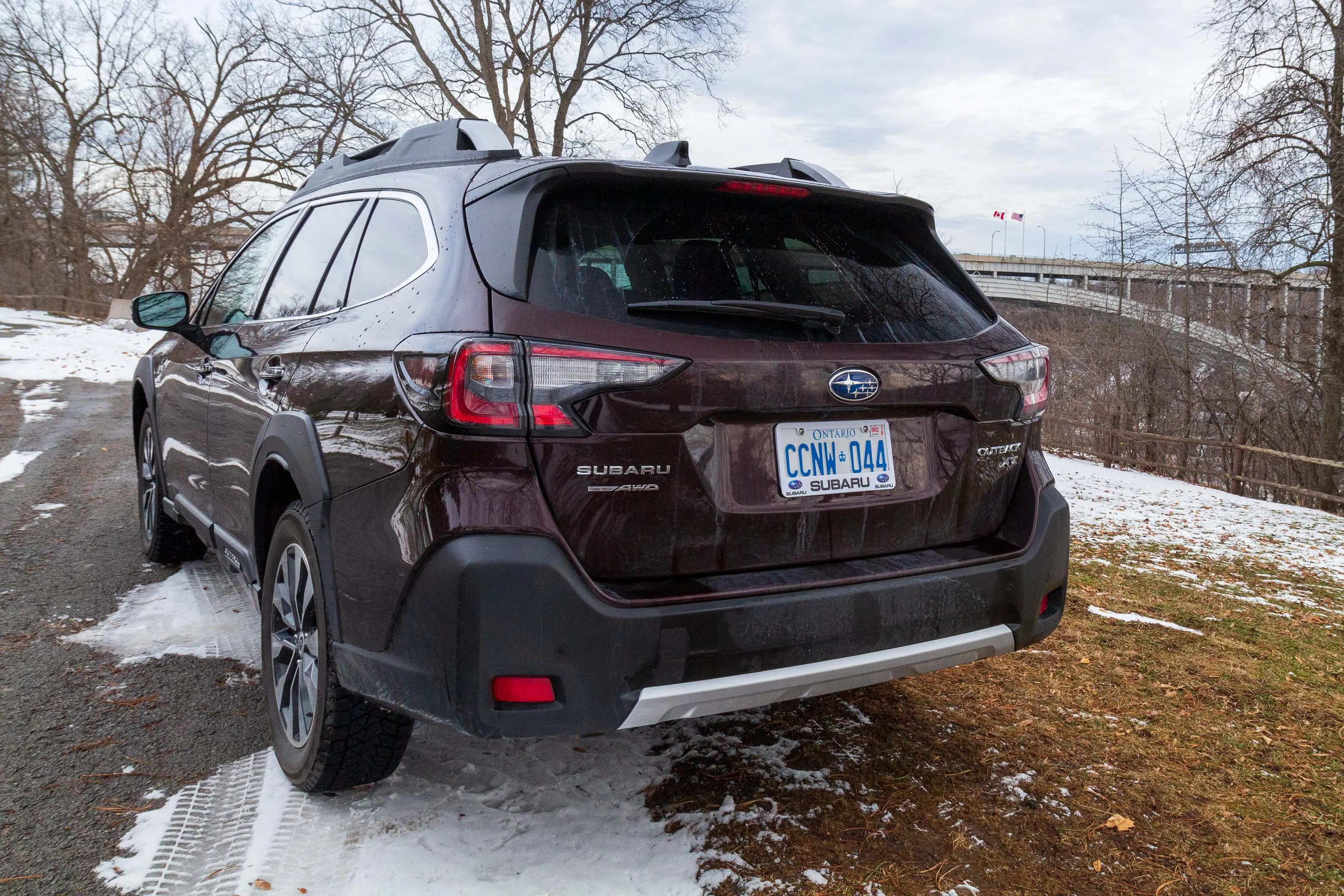 2023 Subaru Outback 2.4T Review rear three-quarter left close-up