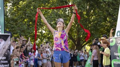 Woman Runs Across Australia to Help Wildlife, Earns Marathon Record