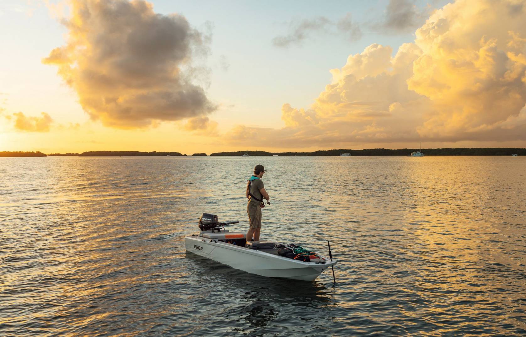 Veer X13 An Electric Boat Option Designed for FirstTime Boaters