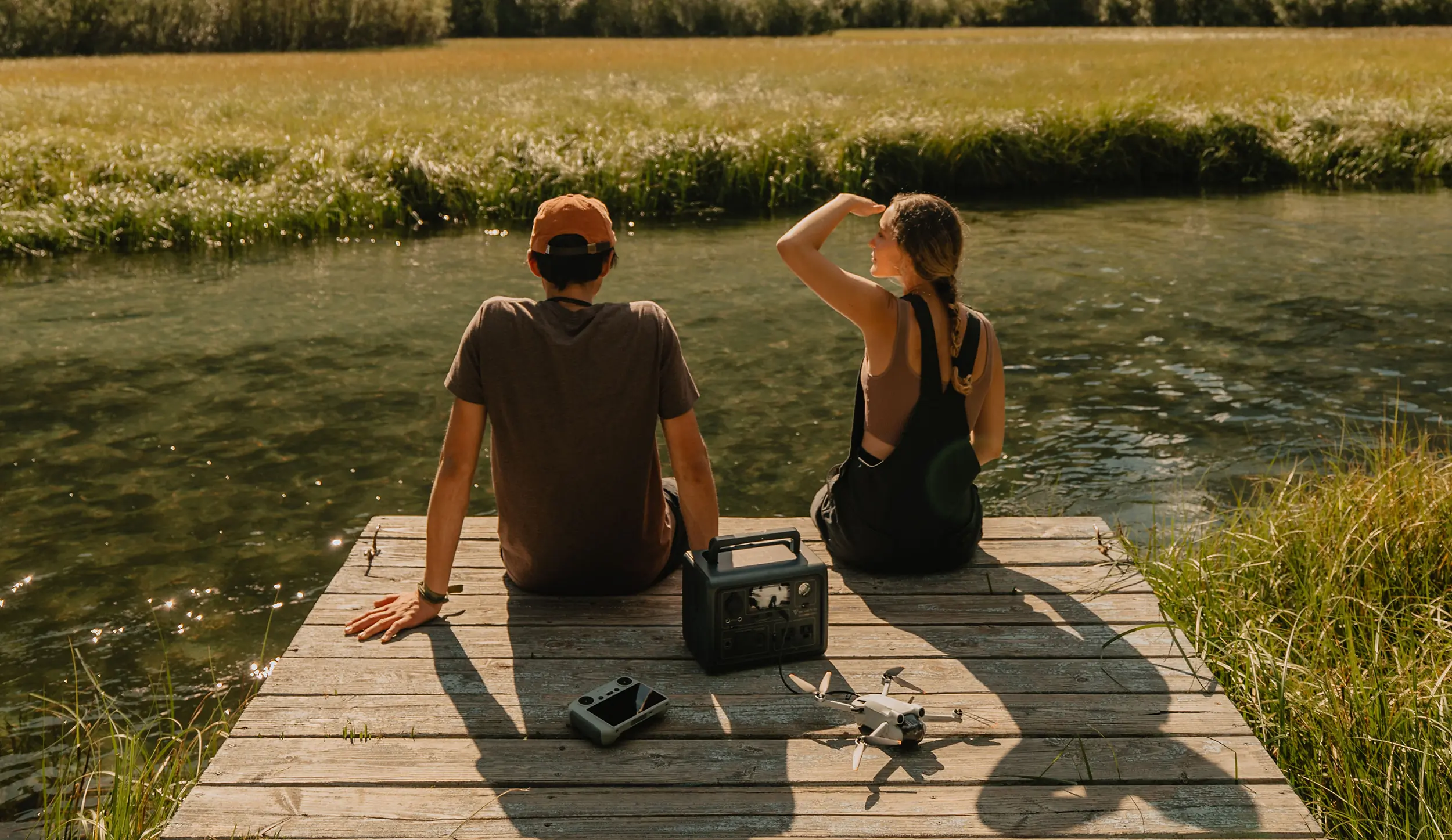 Free Gear Fridays: Win a Portable Power Station, Solar Panel From BLUETTI