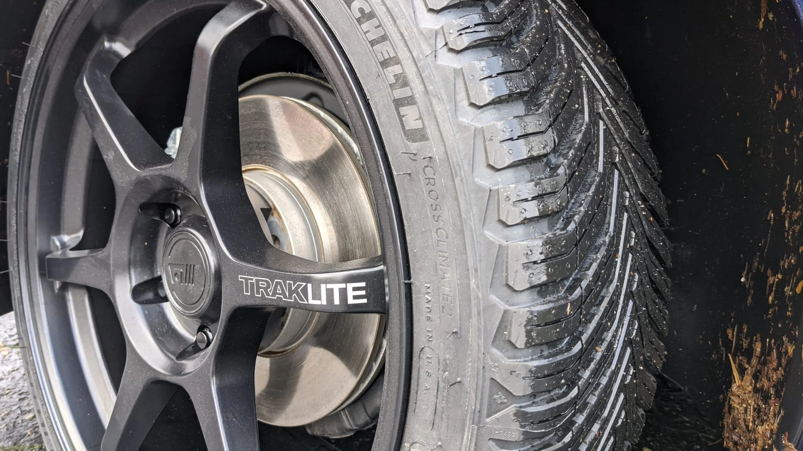 VW eGolf on Michelin CrossClimate2 tires Motegi Traklite wheels