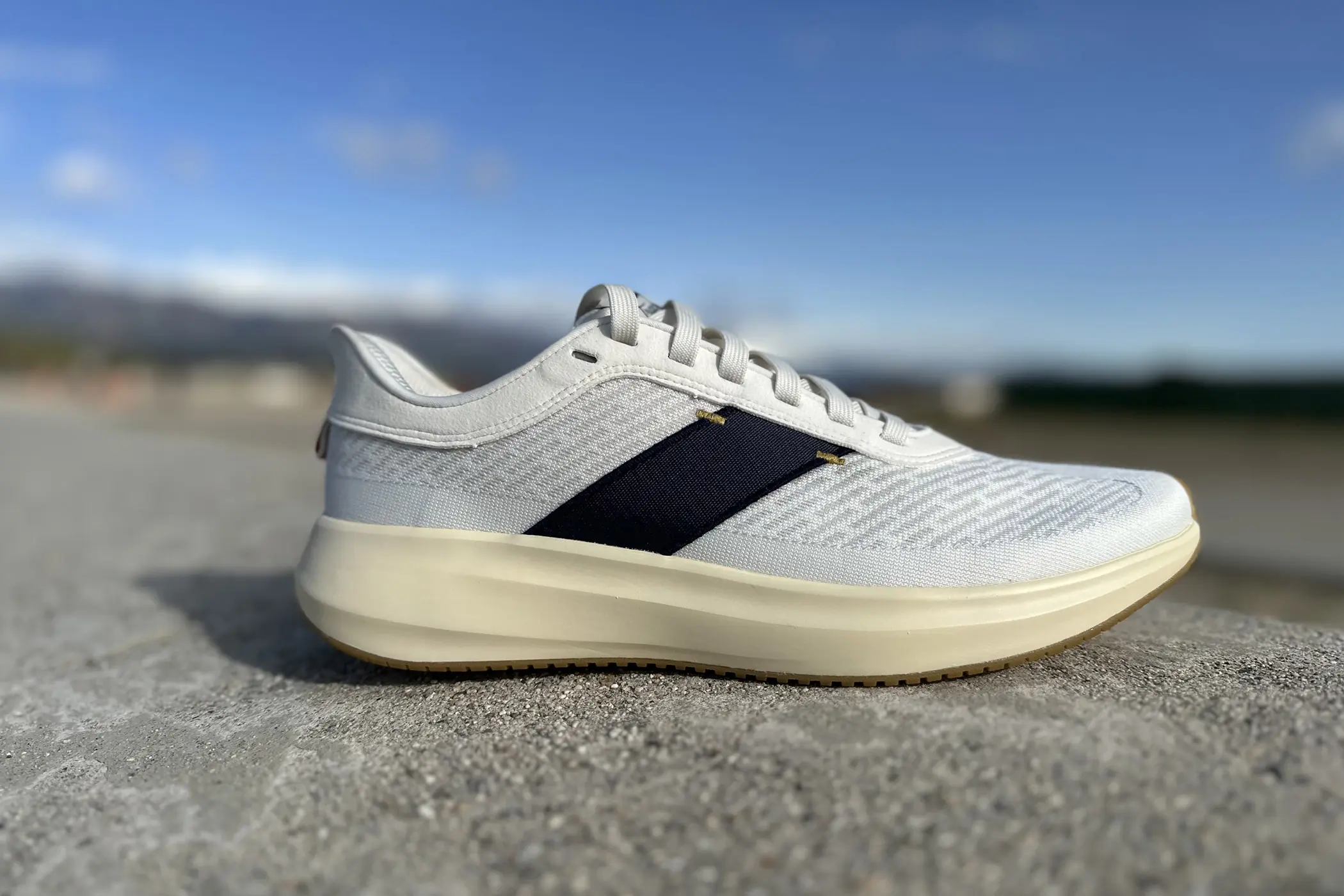 Tracksmith Eliot Runner