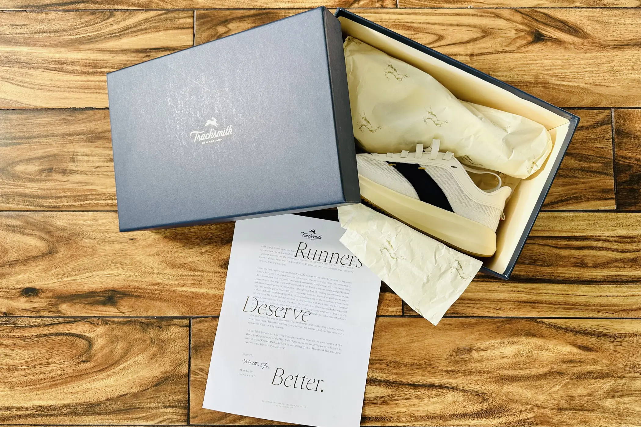 Unboxing the Tracksmith Eliot Runner shoes