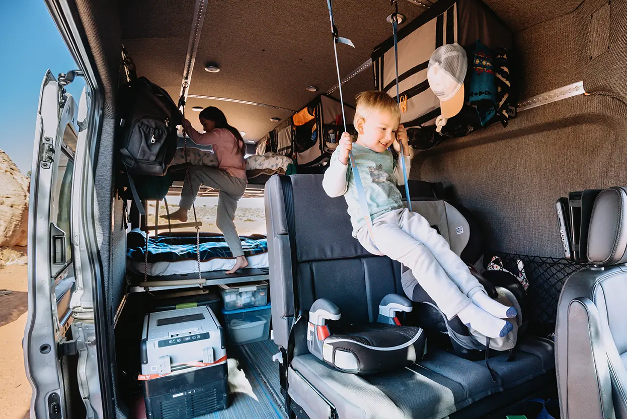 Winnebago Adventure Wagon 70SE: Mainstream Modular Campervan