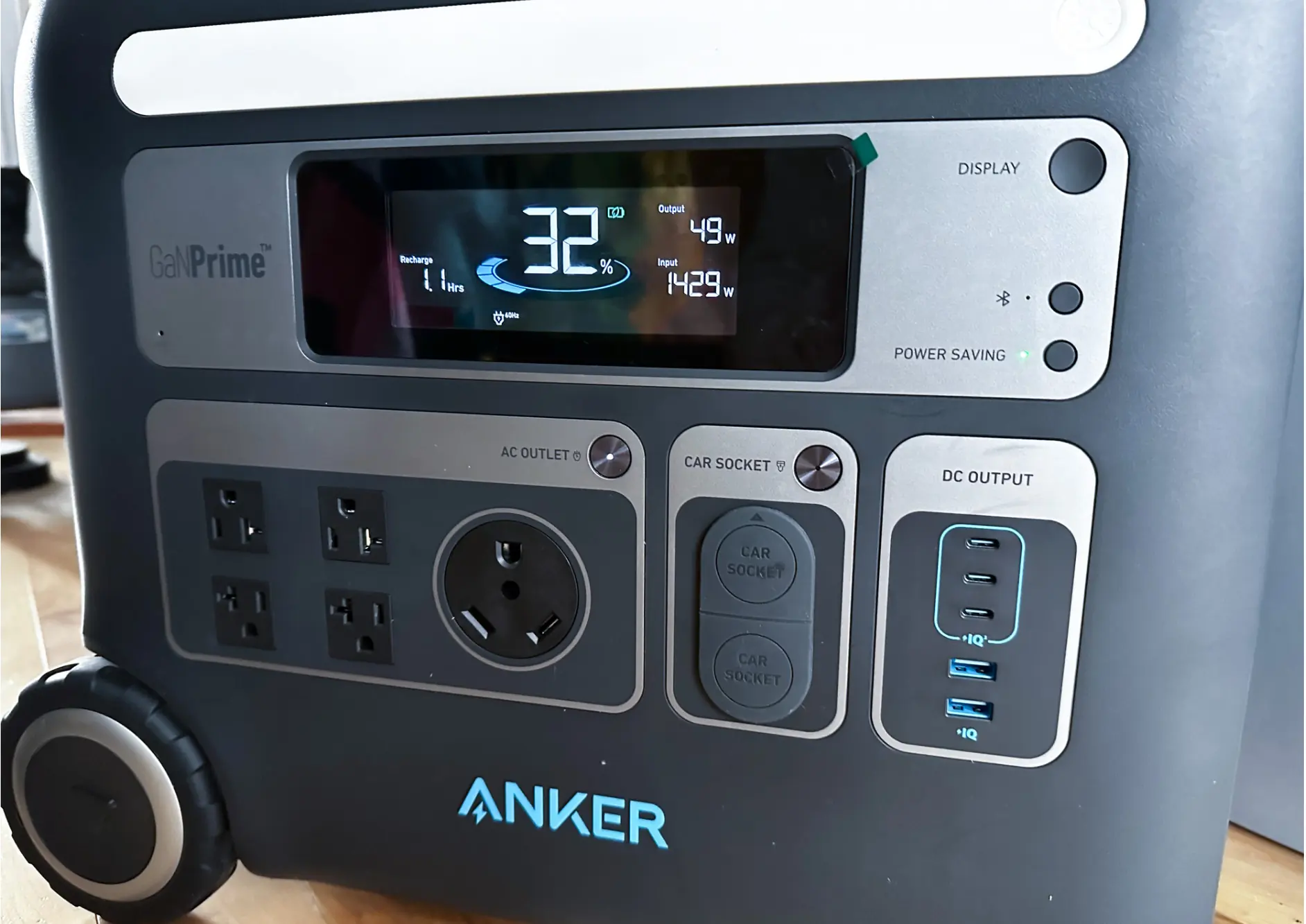 Anker 767 PowerHouse ports and display