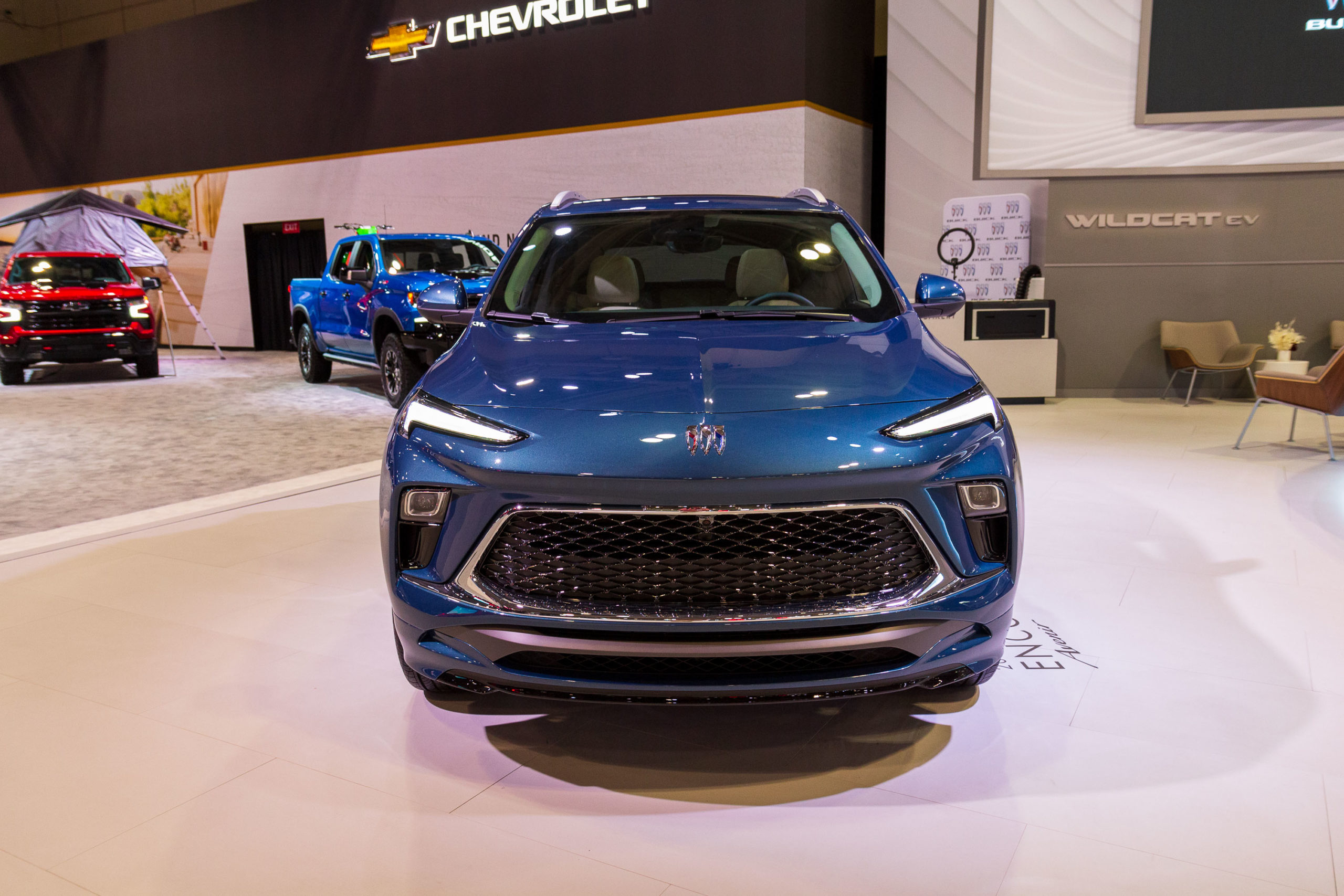 2024 Buick Encore GX front headlights and grille