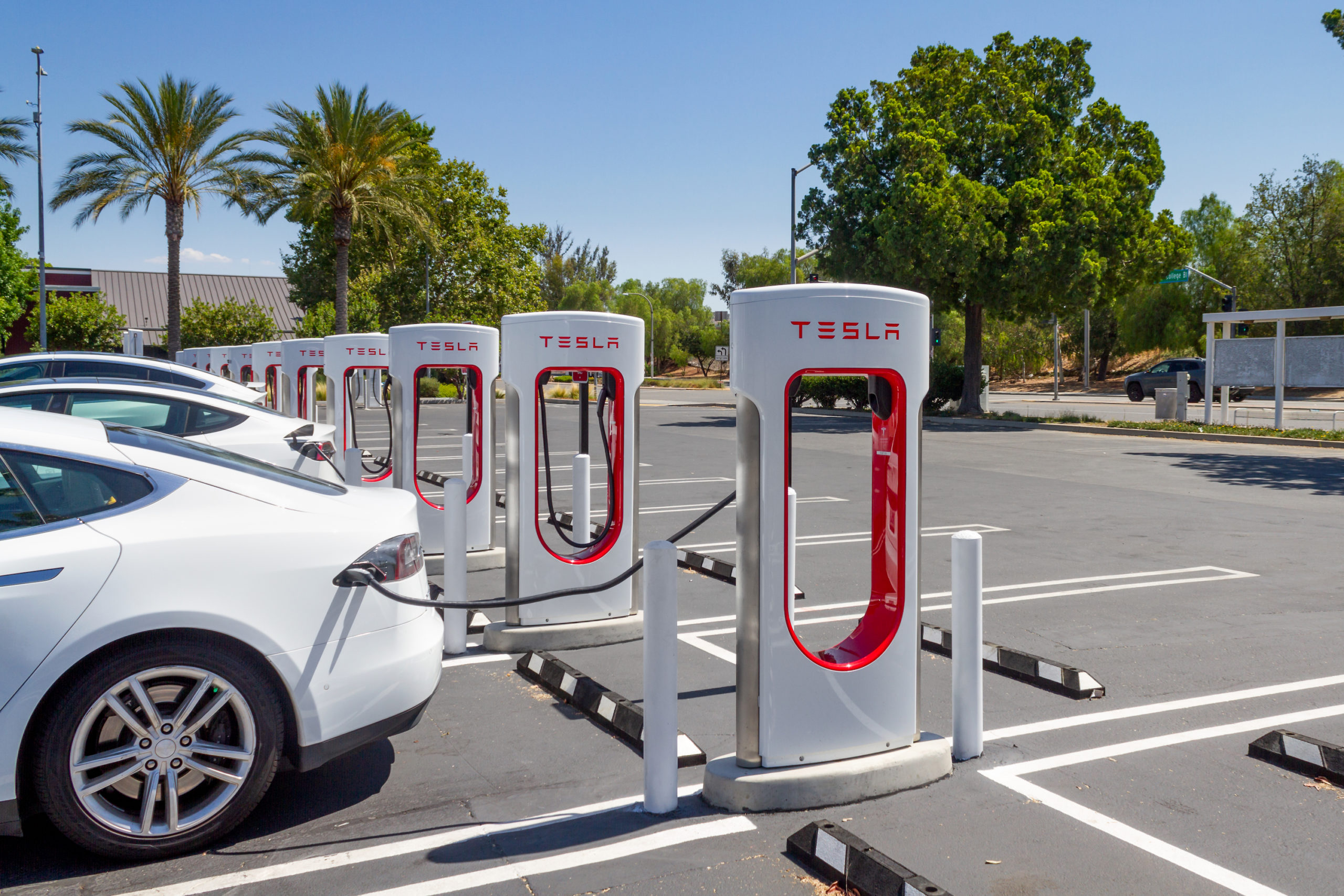 tesla white house supercharger deal