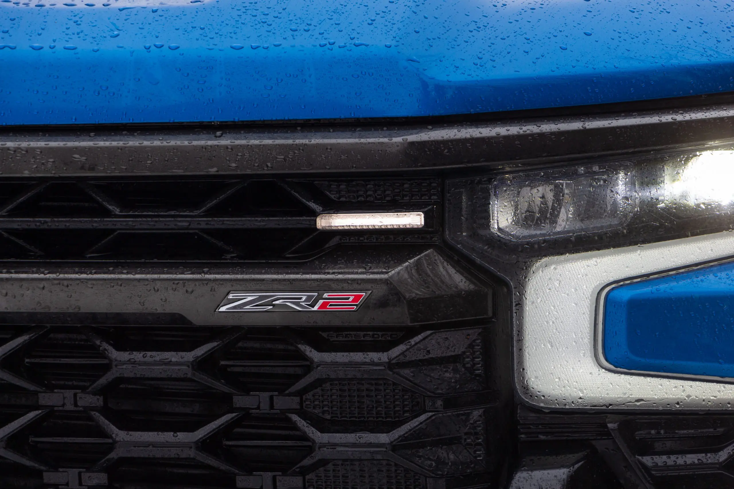 2023 Chevrolet Silverado 1500 ZR2 front grille close-up