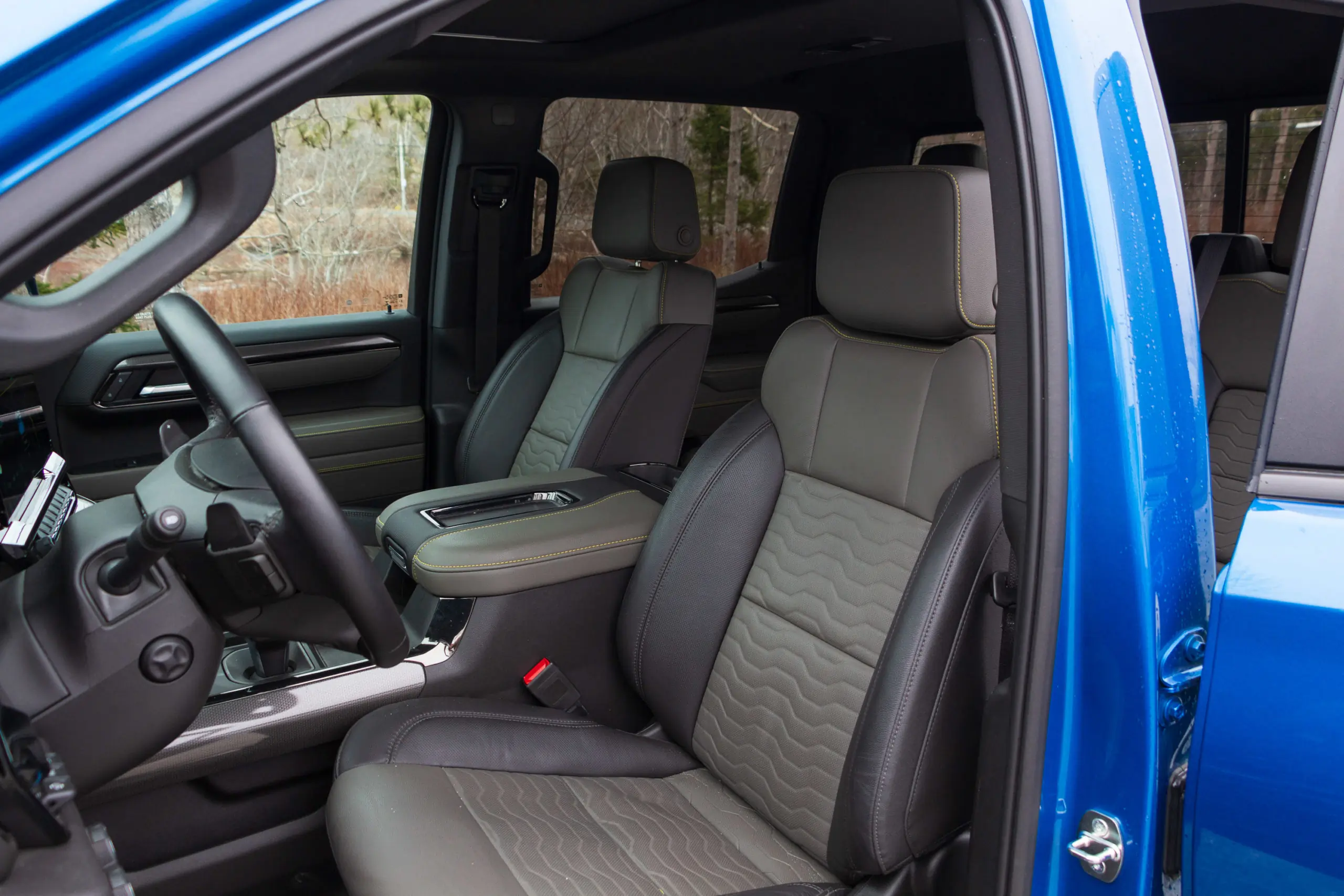 2023 Chevrolet Silverado 1500 ZR2 interior front seats