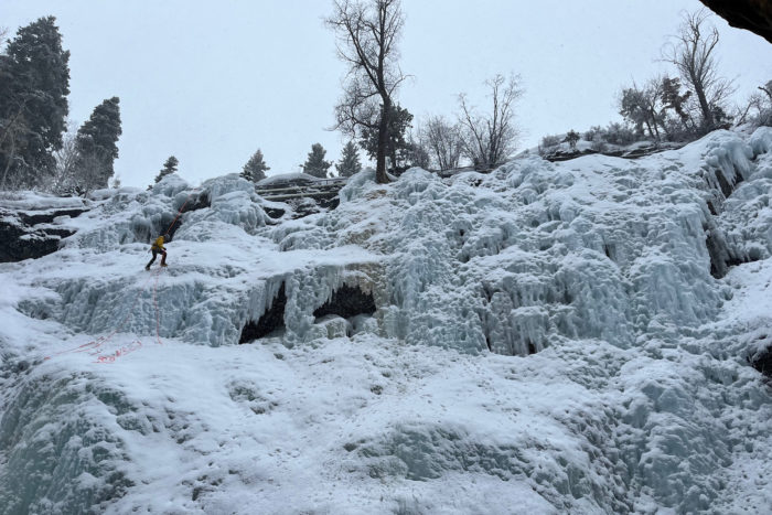 Black Diamond Neve Pro crampon hiker climbing icy hill