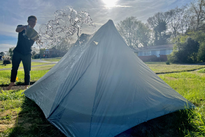 Testing the waterproofness of the Durston Xmid