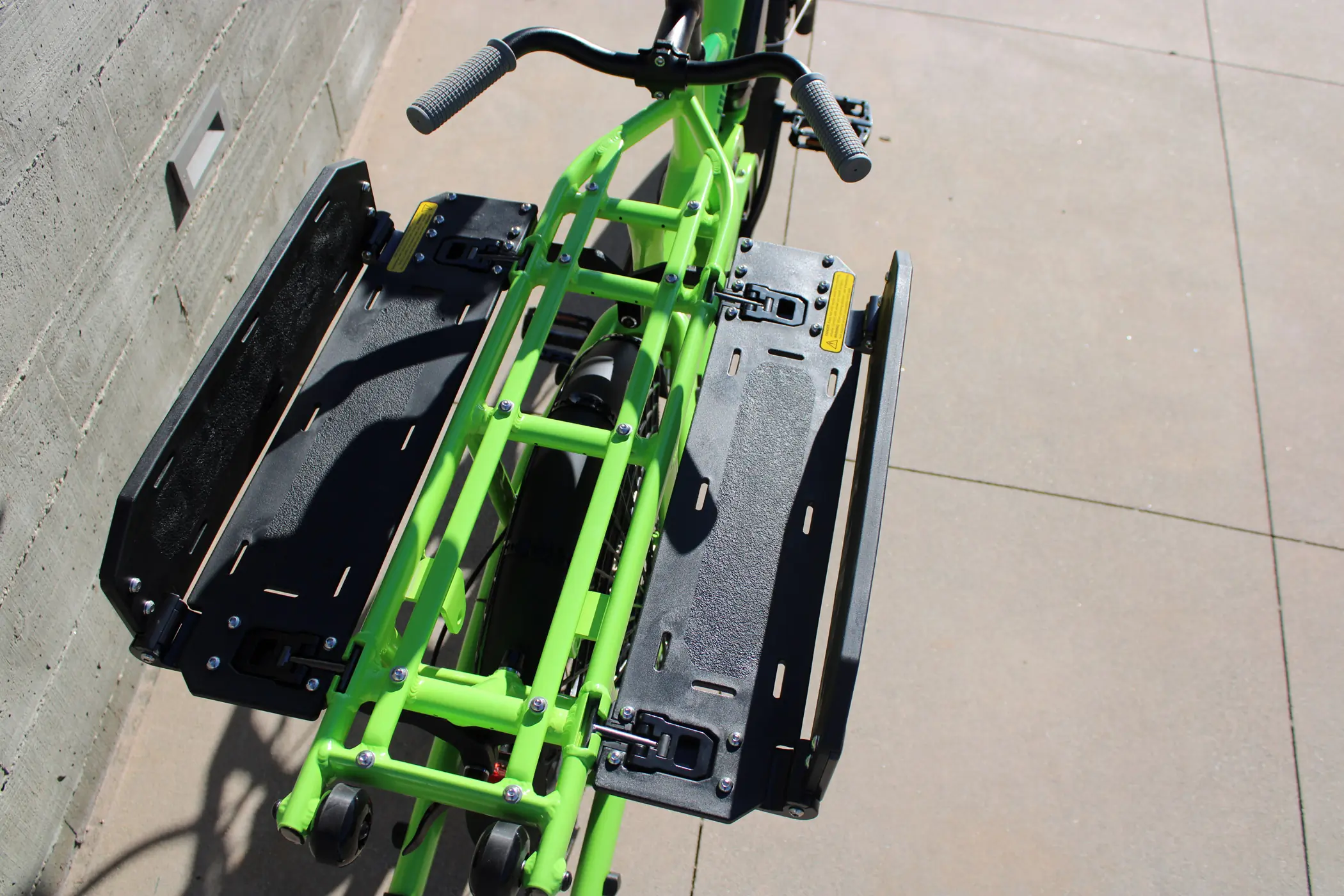 Yuka FastRack e-bike carry-on cargo area