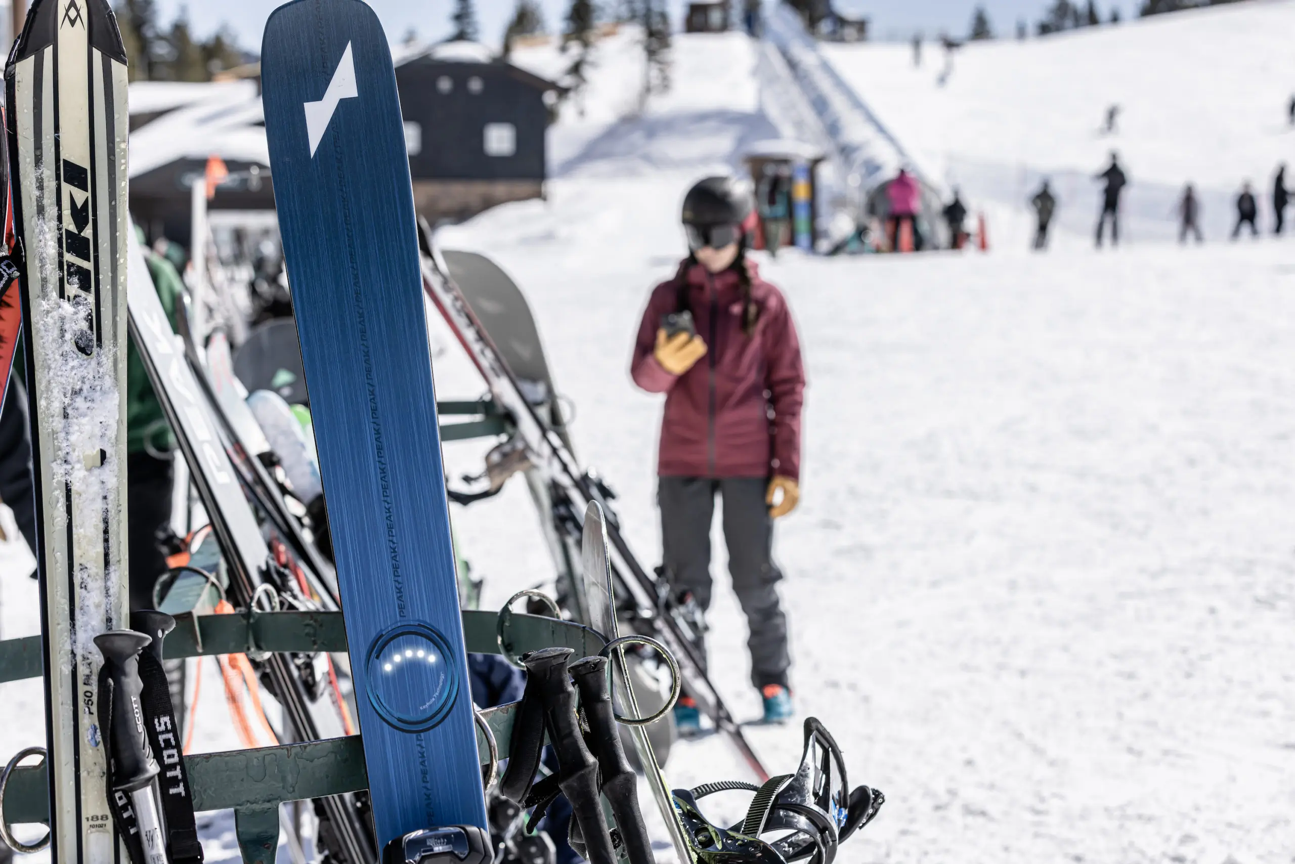 PEAK Lôc8 ski tracking device