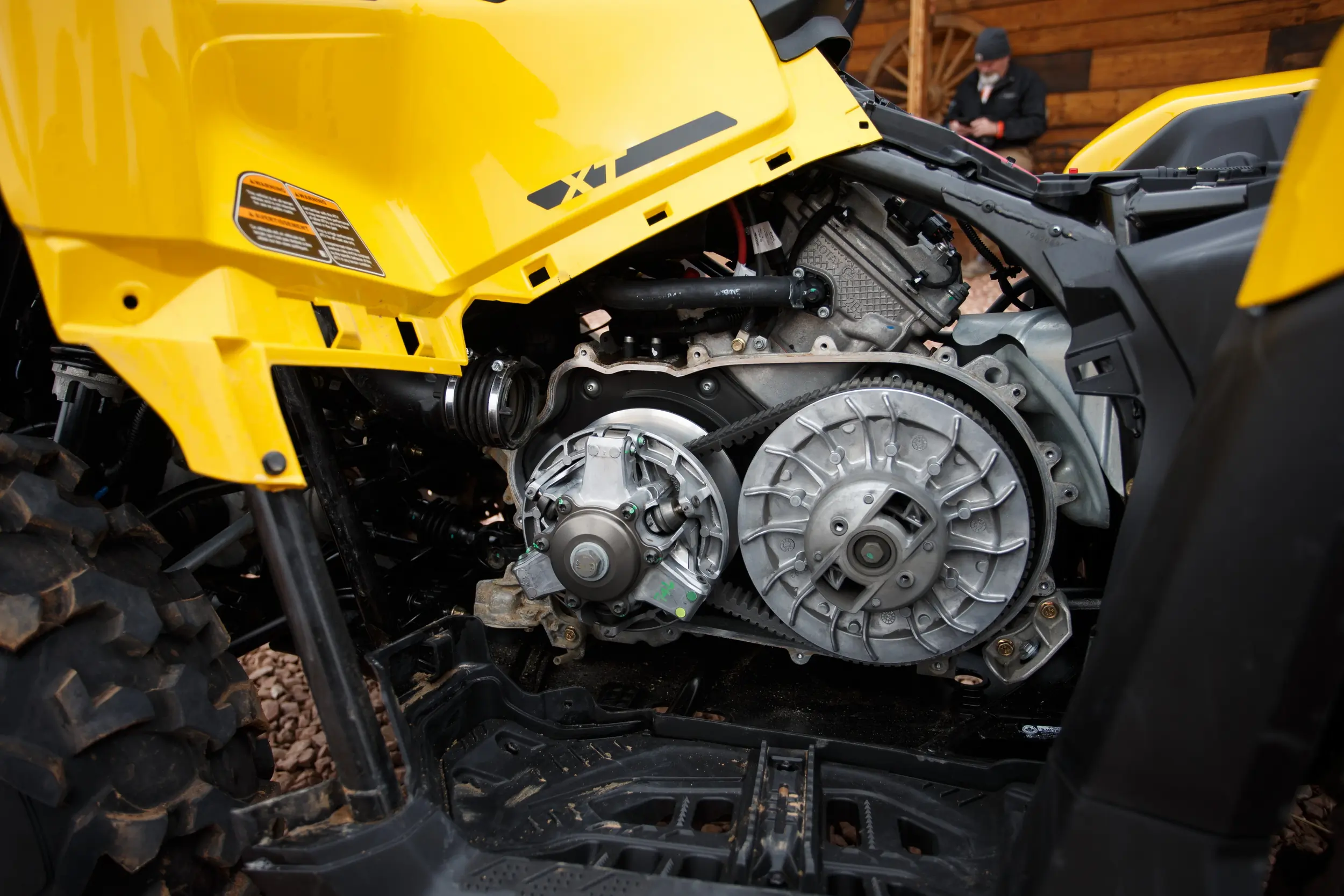 2023 can-am outlander xt 700 pdrive clutch system and belt