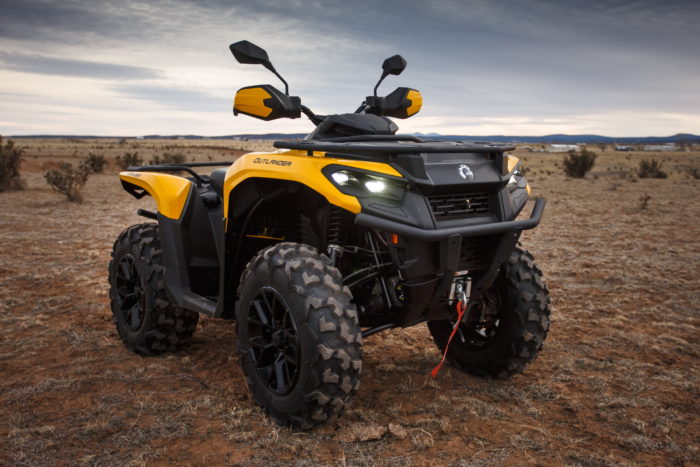 2023 can-am outlander