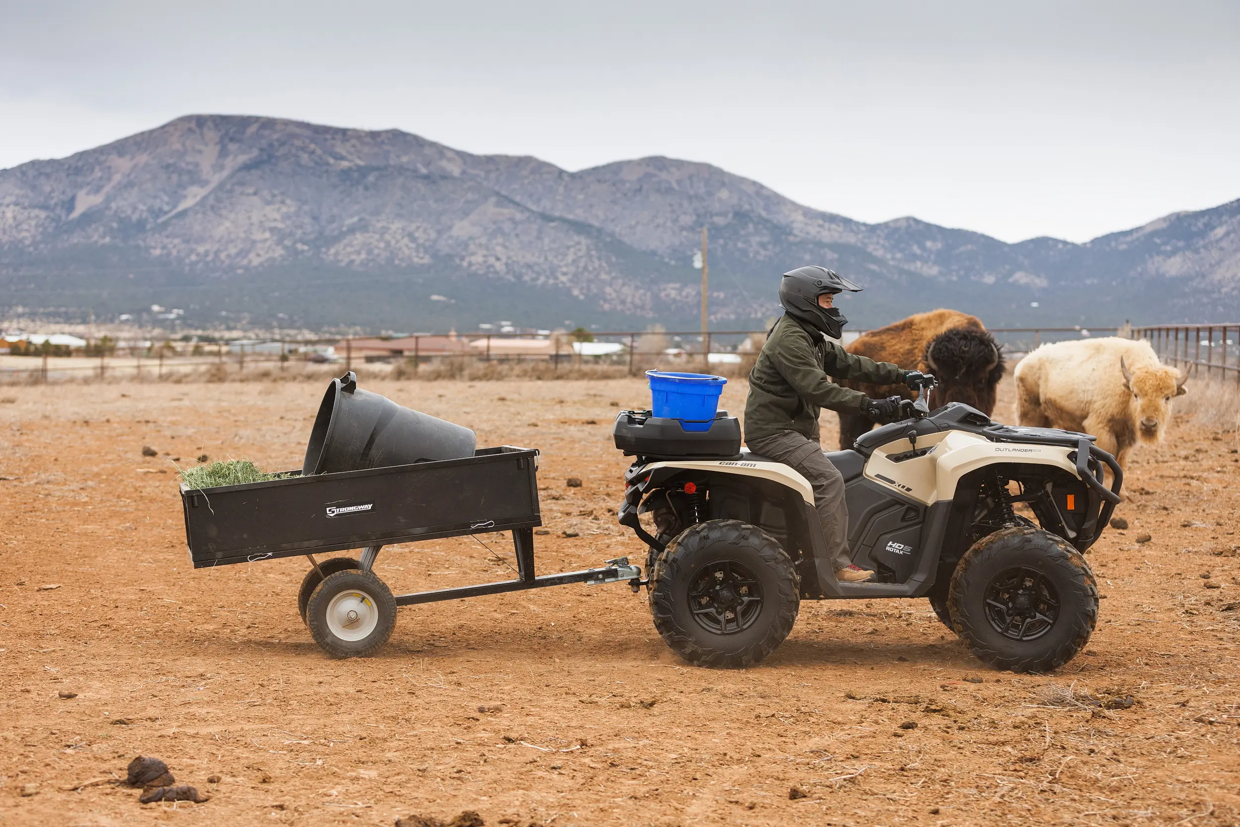 2023 Can-Am Outlander PRO XU HD5