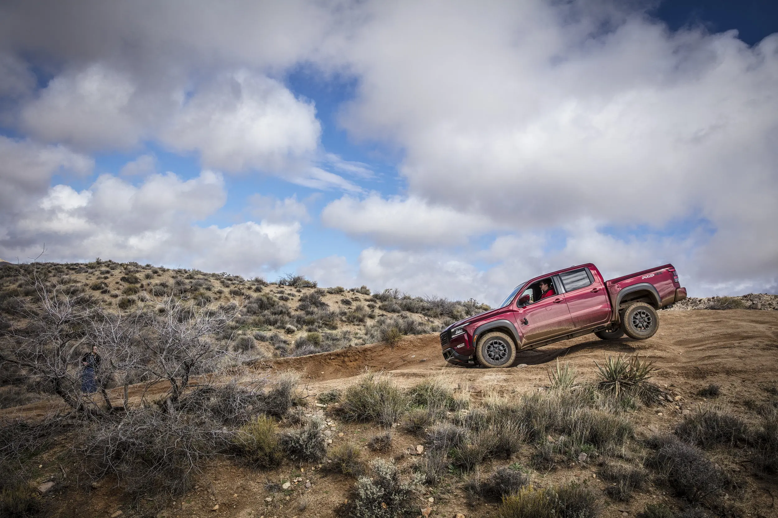 new nissan frontier performs a balancing act getting downhill