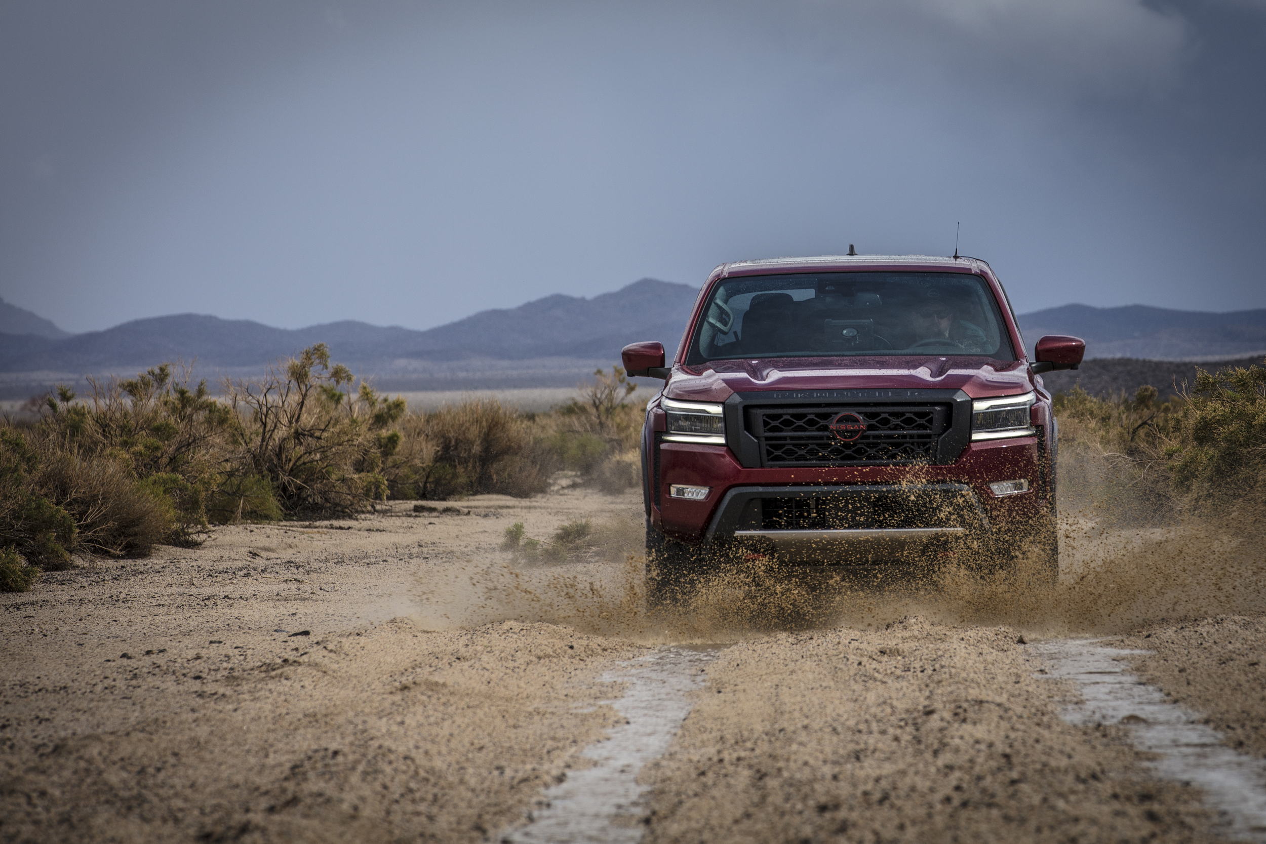 front view of 2023 nissan frontier pro-4x