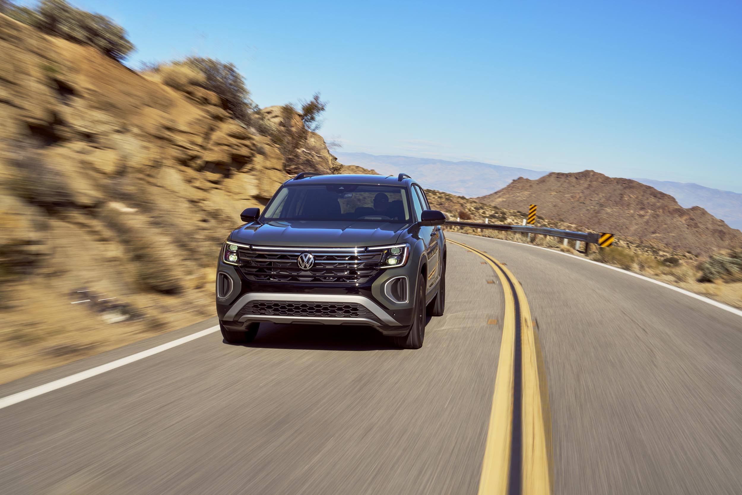 2024 Volkswagen Atlas Peak Edition