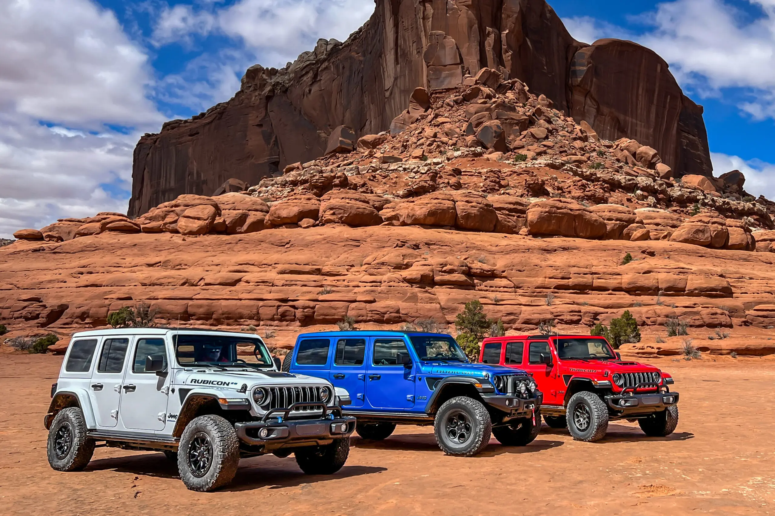 2023 Jeep Wrangler Rubicon 4xe 20th AEV level II upfit