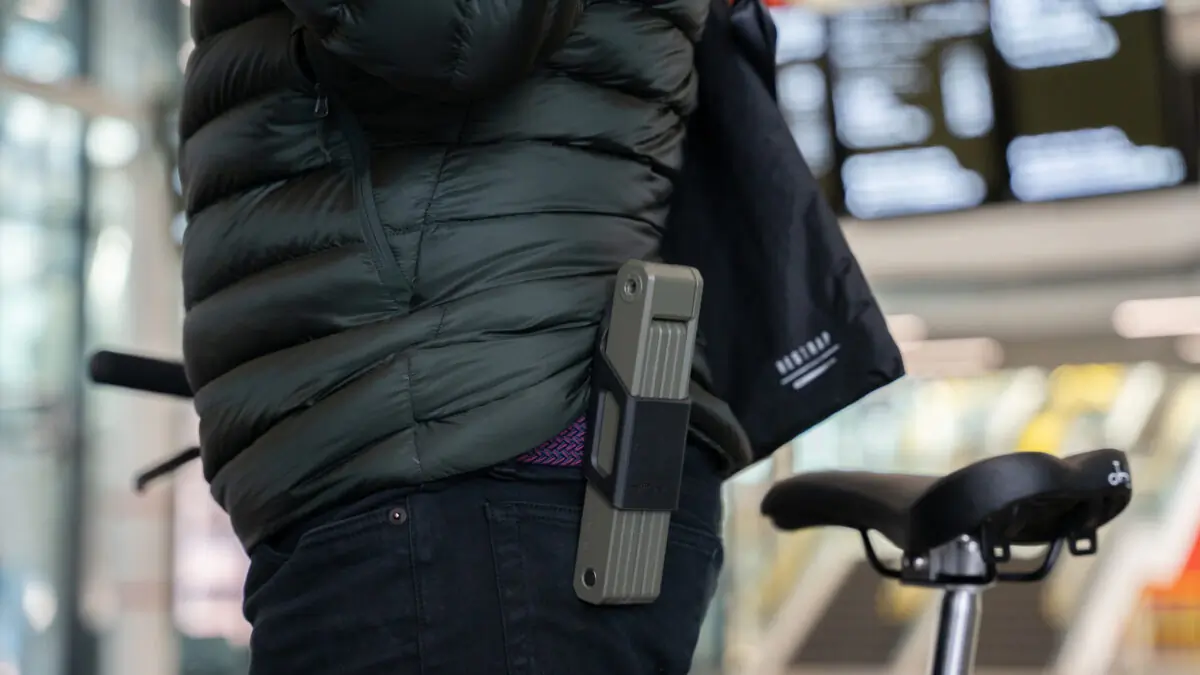 How to Carry a Bike Lock While Riding: Expert Tips