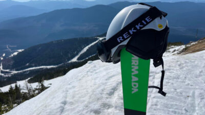 Augmented-Reality Ski Goggles Show Speed, Altitude, and More: Rekkie Smart Goggle Review