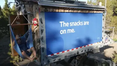 Tour This Southwest Pilot’s Scissor-Lifted Tiny Home