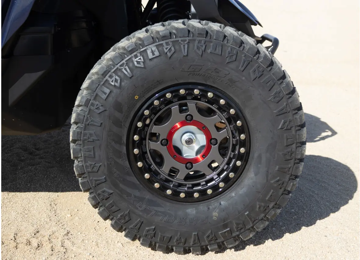 Yamaha1000R SS tire