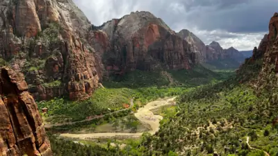 Backpacking in the Zion Desert: How to Hike Through Uninhabitable Landscapes