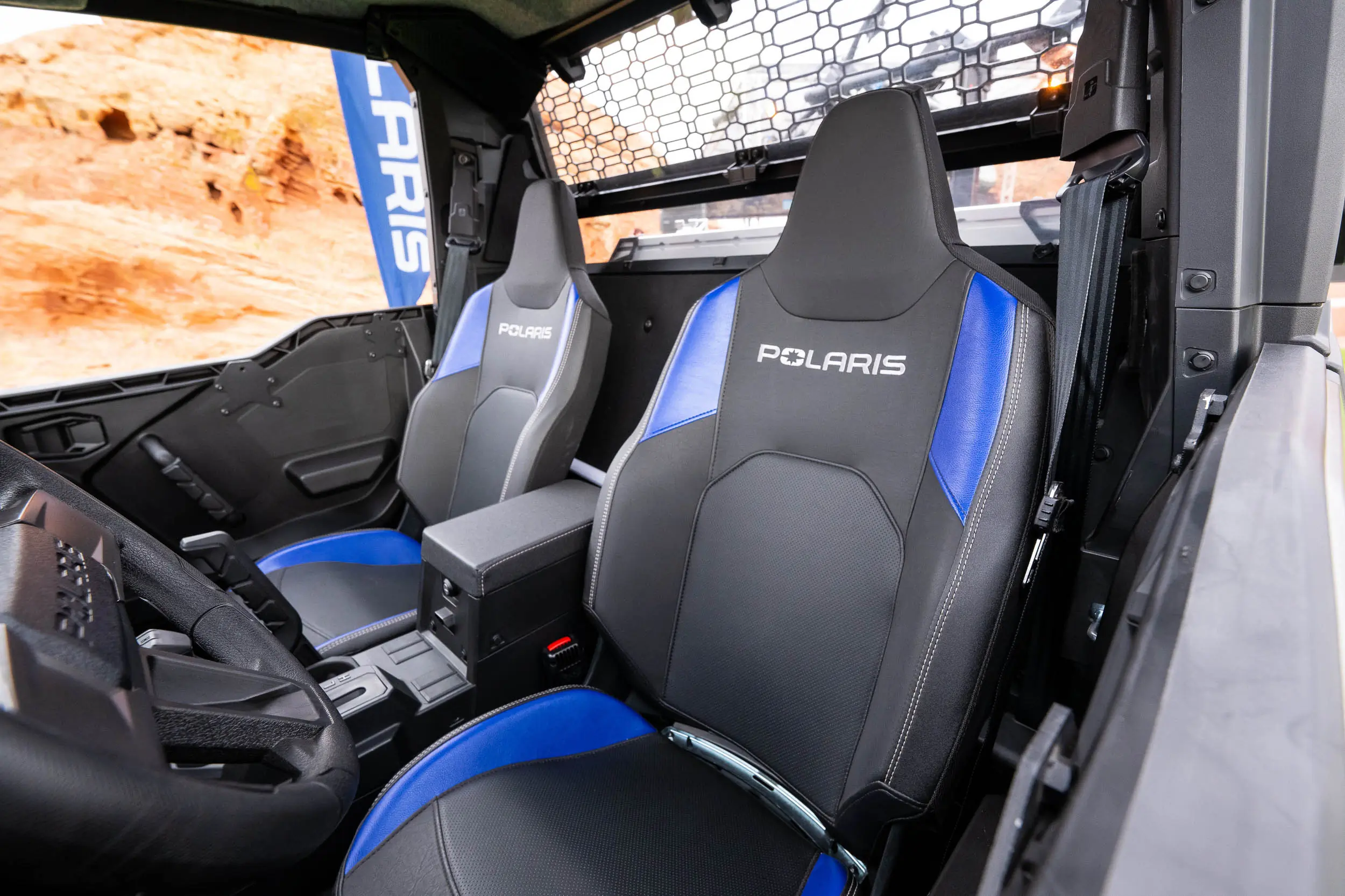 interior, polaris sport seats