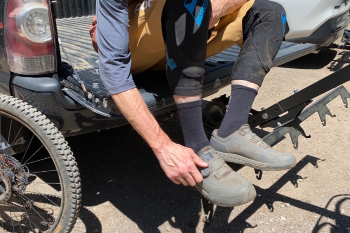 Adjusting the BOA dials on the Fox Union Boa shoes