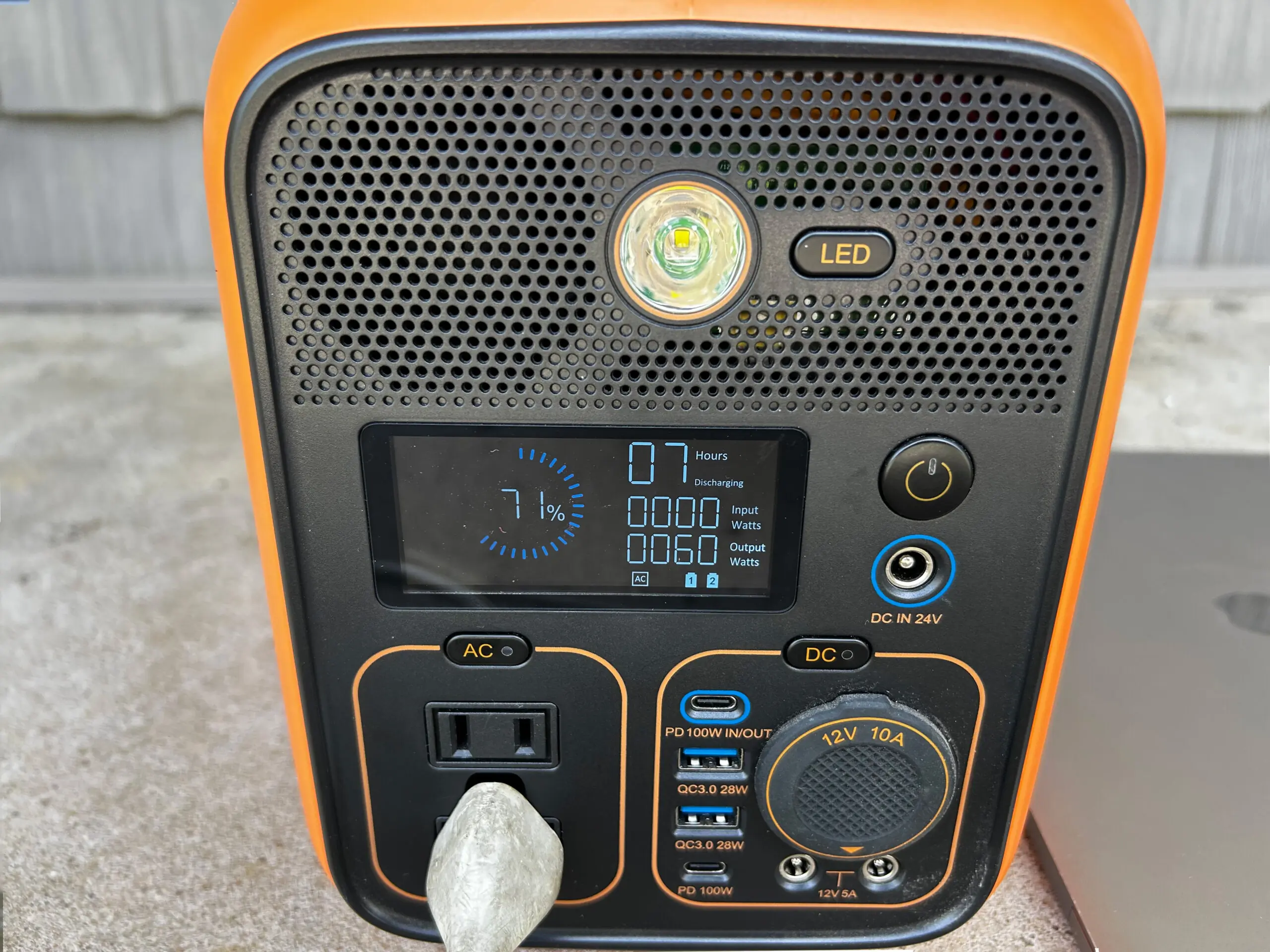 RALLYE 600 Pro power station display