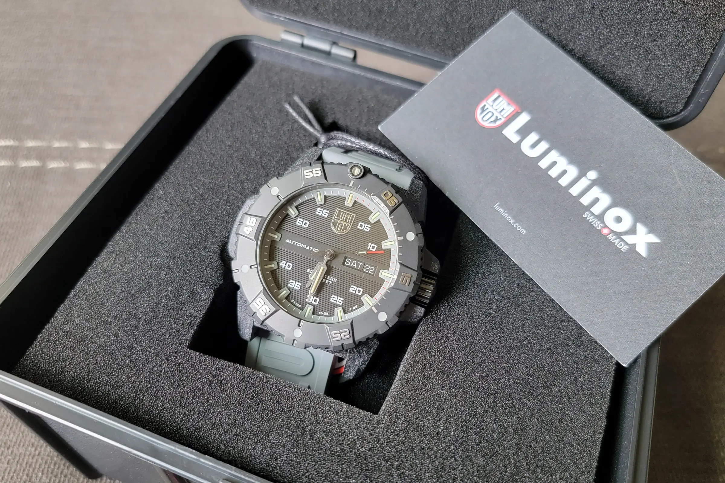 Luminox Master Carbon SEAL Automatic - review - out of the box